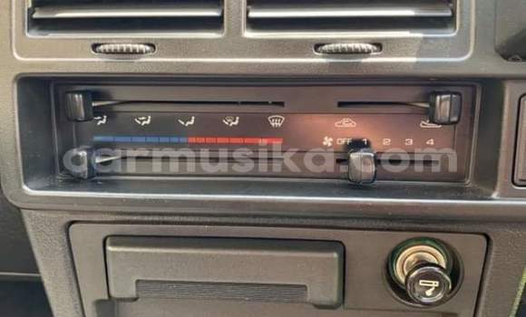 Buy Used Mazda 323 White Car in Beitbridge in Matabeleland South Buy Used Mazda 323 White Car in Beitbridge in Matabeleland South