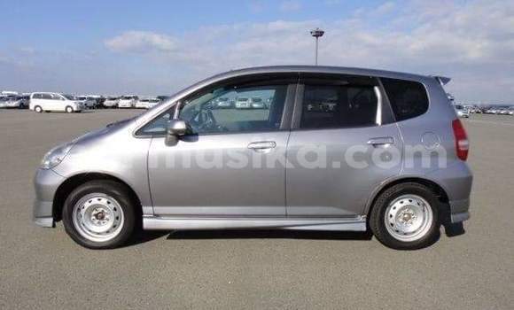 Buy Used Honda Fit Silver Car in Beitbridge in Matabeleland South Buy Used Honda Fit Silver Car in Beitbridge in Matabeleland South