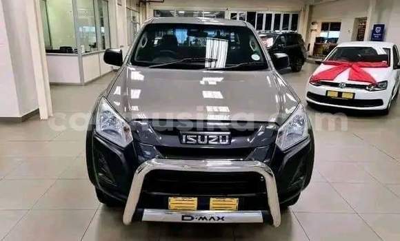 Tenga Tsaru Isuzu D-max Cab4 Beige Mota in Beitbridge in Matabeleland South Tenga Tsaru Isuzu D-max Cab4 Beige Mota in Beitbridge in Matabeleland South