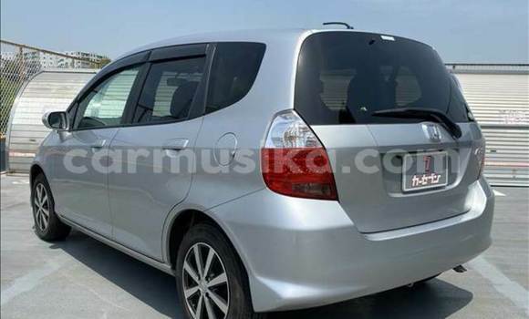 Acheter Occasion Voiture Honda Fit Gris à Beitbridge, Matabeleland South Acheter Occasion Voiture Honda Fit Gris à Beitbridge, Matabeleland South