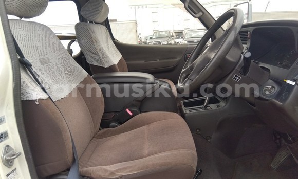 Tenga Tsaru Toyota Hiace Chena Mota in Beitbridge in Matabeleland South Tenga Tsaru Toyota Hiace Chena Mota in Beitbridge in Matabeleland South