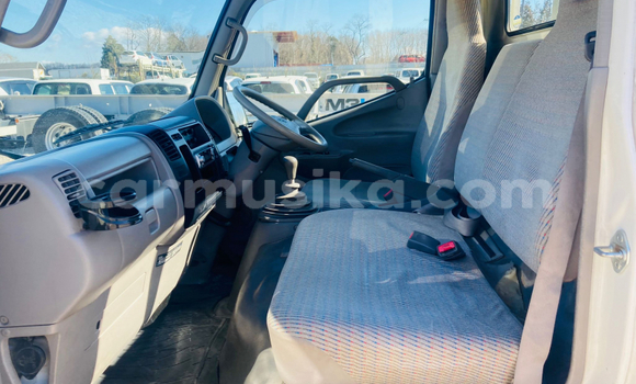 Acheter Occasion Utilitaire Toyota Dyna Blanc à Beitbridge, Matabeleland South Acheter Occasion Utilitaire Toyota Dyna Blanc à Beitbridge, Matabeleland South