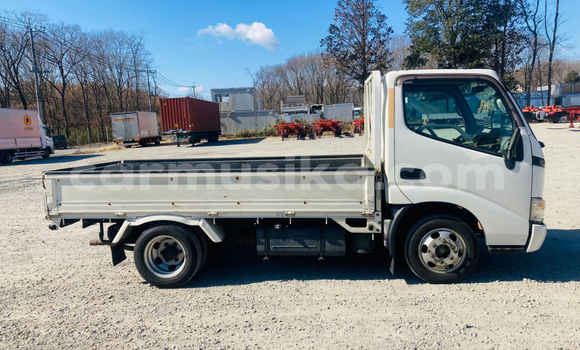 Acheter Occasion Utilitaire Toyota Dyna Blanc à Beitbridge, Matabeleland South Acheter Occasion Utilitaire Toyota Dyna Blanc à Beitbridge, Matabeleland South