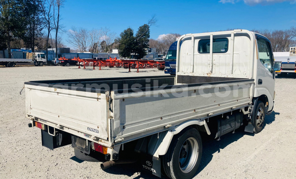 Acheter Occasion Utilitaire Toyota Dyna Blanc à Beitbridge, Matabeleland South Acheter Occasion Utilitaire Toyota Dyna Blanc à Beitbridge, Matabeleland South