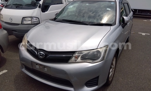 Nunua Ilio tumika Toyota Corolla Fedha Gari ndani ya Beitbridge nchini Matabeleland Kusini