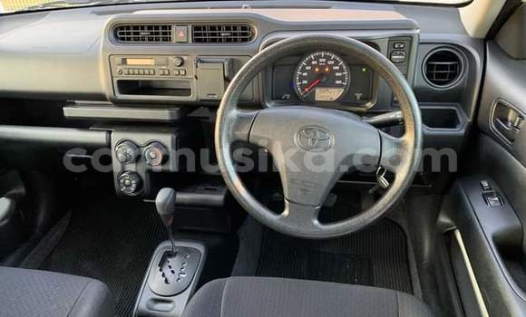 Acheter Occasion Voiture Toyota Probox Blanc à Beitbridge, Matabeleland South Acheter Occasion Voiture Toyota Probox Blanc à Beitbridge, Matabeleland South