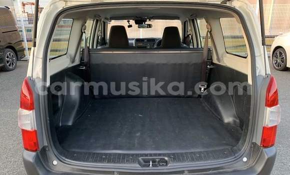 Acheter Occasion Voiture Toyota Probox Blanc à Beitbridge, Matabeleland South Acheter Occasion Voiture Toyota Probox Blanc à Beitbridge, Matabeleland South