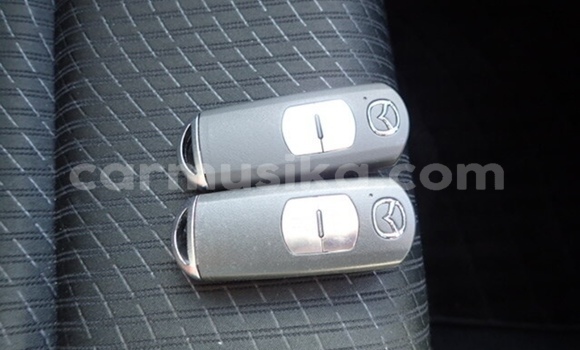 Acheter Occasion Voiture Mazda CX-5 Bleu à Beitbridge, Matabeleland South Acheter Occasion Voiture Mazda CX-5 Bleu à Beitbridge, Matabeleland South