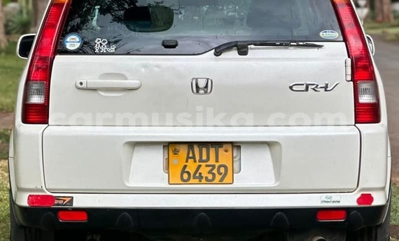 Buy Used Honda CR–V White Car in Chegutu in Mashonaland West Buy Used Honda CR–V White Car in Chegutu in Mashonaland West