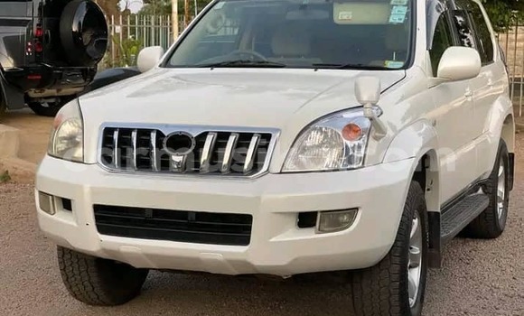 Buy Used Toyota Prado White Car in Bulawayo in Bulawayo Buy Used Toyota Prado White Car in Bulawayo in Bulawayo