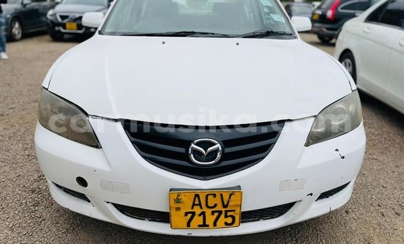 Tenga Tsaru Mazda 3 Chena Mota in Bulawayo in Bulawayo