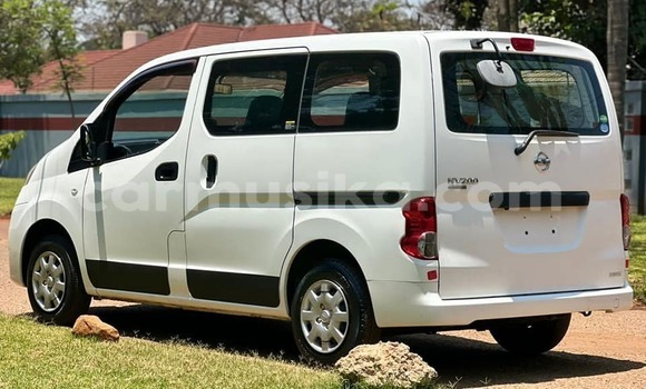Acheter Occasion Voiture Nissan Nv350 Blanc à Bindura, Mashonaland Central Acheter Occasion Voiture Nissan Nv350 Blanc à Bindura, Mashonaland Central
