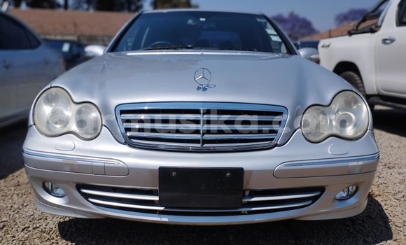 Nunua Ilio tumika Mercedes-Benz C-Classe Nyingine Gari ndani ya Harare nchini Harare