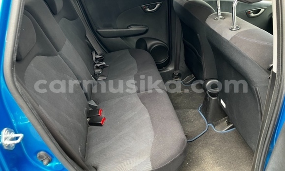 Buy Used Honda Fit Blue Car in Beitbridge in Matabeleland South Buy Used Honda Fit Blue Car in Beitbridge in Matabeleland South