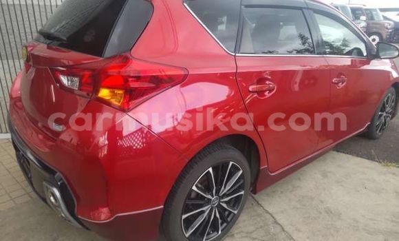 Acheter Occasion Voiture Toyota Auris Rouge à Beitbridge, Matabeleland South Acheter Occasion Voiture Toyota Auris Rouge à Beitbridge, Matabeleland South