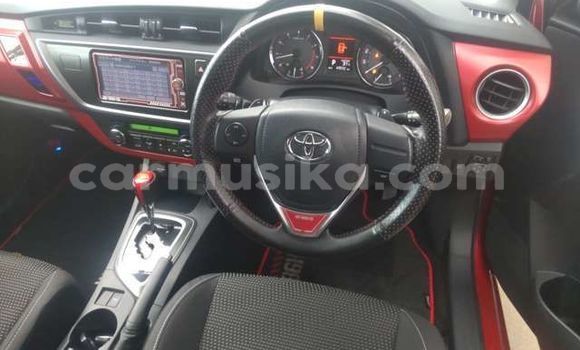 Acheter Occasion Voiture Toyota Auris Rouge à Beitbridge, Matabeleland South Acheter Occasion Voiture Toyota Auris Rouge à Beitbridge, Matabeleland South