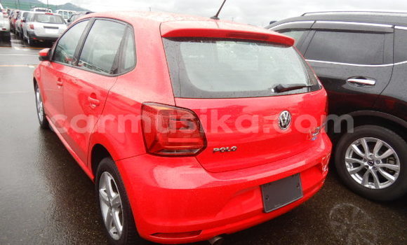 Acheter Occasion Voiture Volkswagen Polo Rouge à Beitbridge, Matabeleland South Acheter Occasion Voiture Volkswagen Polo Rouge à Beitbridge, Matabeleland South