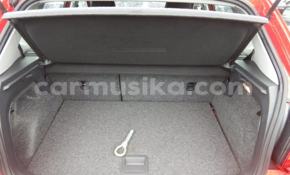 Acheter Occasion Voiture Volkswagen Polo Rouge à Beitbridge, Matabeleland South Acheter Occasion Voiture Volkswagen Polo Rouge à Beitbridge, Matabeleland South