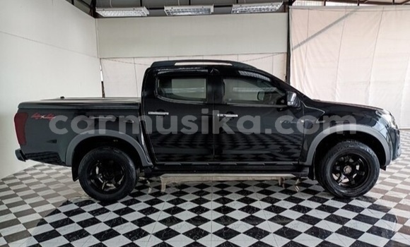 Nunua Ilio tumika Isuzu D–MAX Nyeusi Gari ndani ya Beitbridge nchini Matabeleland Kusini Nunua Ilio tumika Isuzu D–MAX Nyeusi Gari ndani ya Beitbridge nchini Matabeleland Kusini