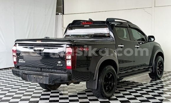 Nunua Ilio tumika Isuzu D–MAX Nyeusi Gari ndani ya Beitbridge nchini Matabeleland Kusini Nunua Ilio tumika Isuzu D–MAX Nyeusi Gari ndani ya Beitbridge nchini Matabeleland Kusini