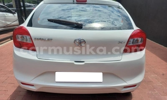 Acheter Occasion Voiture Toyota Starlet Blanc à Beitbridge, Matabeleland South Acheter Occasion Voiture Toyota Starlet Blanc à Beitbridge, Matabeleland South