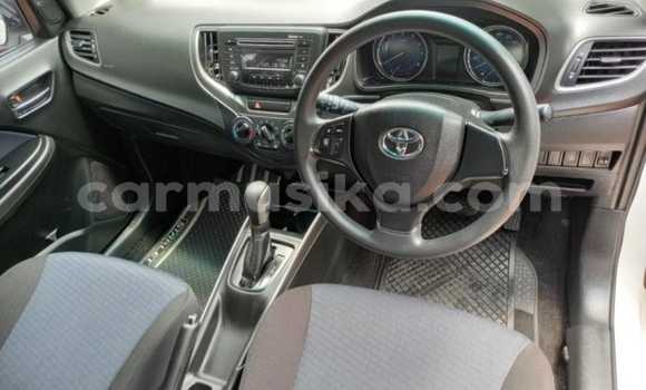 Acheter Occasion Voiture Toyota Starlet Blanc à Beitbridge, Matabeleland South Acheter Occasion Voiture Toyota Starlet Blanc à Beitbridge, Matabeleland South