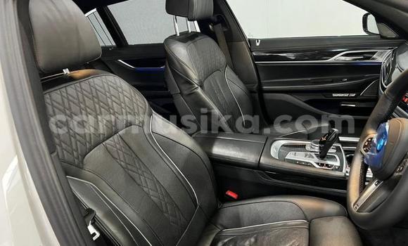 Tenga Tsaru BMW 7-Series Chena Mota in Beitbridge in Matabeleland South Tenga Tsaru BMW 7-Series Chena Mota in Beitbridge in Matabeleland South