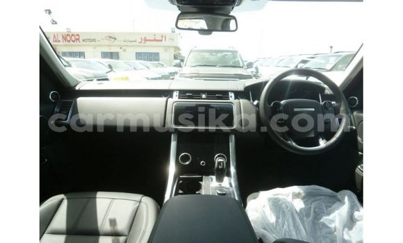 Tenga Imported Land Rover Range Rover Nhema Mota in Import - Dubai in Harare Tenga Imported Land Rover Range Rover Nhema Mota in Import - Dubai in Harare