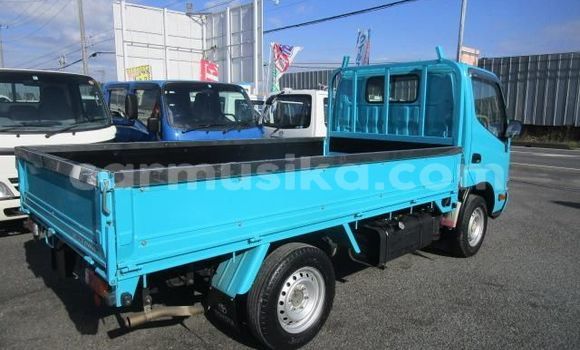 Acheter Occasion Utilitaire Toyota Dyna Bleu à Beitbridge, Matabeleland South Acheter Occasion Utilitaire Toyota Dyna Bleu à Beitbridge, Matabeleland South