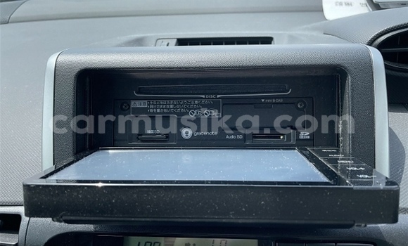 Buy Used Toyota Wish Beige Car in Beitbridge in Matabeleland South Buy Used Toyota Wish Beige Car in Beitbridge in Matabeleland South