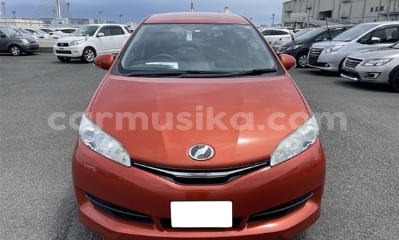 Buy Used Toyota Wish Beige Car in Beitbridge in Matabeleland South Buy Used Toyota Wish Beige Car in Beitbridge in Matabeleland South