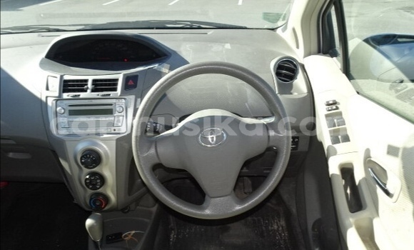 Acheter Occasion Voiture Toyota Vitz Bleu à Beitbridge, Matabeleland South Acheter Occasion Voiture Toyota Vitz Bleu à Beitbridge, Matabeleland South