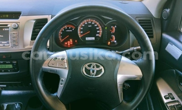 Nunua Ilio tumika Toyota Hilux Nyeupe Gari ndani ya Beitbridge nchini Matabeleland Kusini Nunua Ilio tumika Toyota Hilux Nyeupe Gari ndani ya Beitbridge nchini Matabeleland Kusini