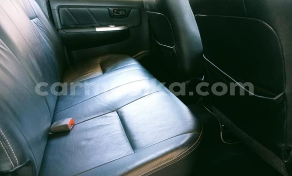 Nunua Ilio tumika Toyota Hilux Nyeupe Gari ndani ya Beitbridge nchini Matabeleland Kusini Nunua Ilio tumika Toyota Hilux Nyeupe Gari ndani ya Beitbridge nchini Matabeleland Kusini