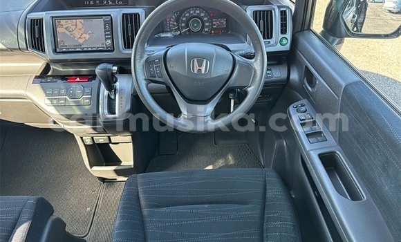 Acheter Occasion Voiture Honda Stepwgn Beige à Beitbridge, Matabeleland South Acheter Occasion Voiture Honda Stepwgn Beige à Beitbridge, Matabeleland South