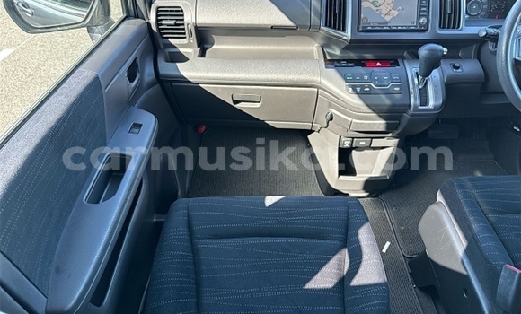 Acheter Occasion Voiture Honda Stepwgn Beige à Beitbridge, Matabeleland South Acheter Occasion Voiture Honda Stepwgn Beige à Beitbridge, Matabeleland South