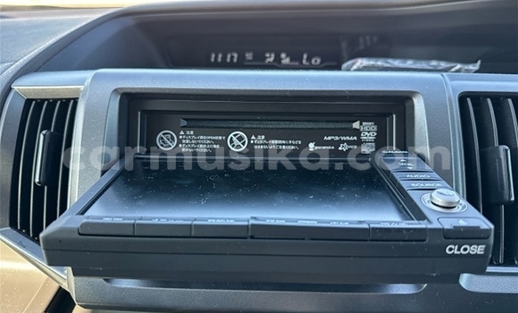 Acheter Occasion Voiture Honda Stepwgn Beige à Beitbridge, Matabeleland South Acheter Occasion Voiture Honda Stepwgn Beige à Beitbridge, Matabeleland South