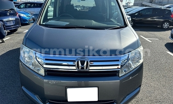 Acheter Occasion Voiture Honda Stepwgn Beige à Beitbridge, Matabeleland South Acheter Occasion Voiture Honda Stepwgn Beige à Beitbridge, Matabeleland South