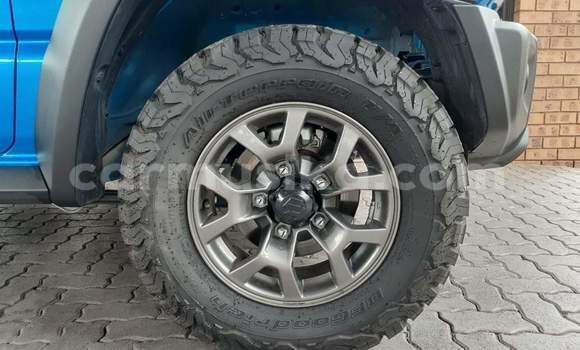 Nunua Ilio tumika Suzuki Jimny Bluu Gari ndani ya Beitbridge nchini Matabeleland Kusini Nunua Ilio tumika Suzuki Jimny Bluu Gari ndani ya Beitbridge nchini Matabeleland Kusini