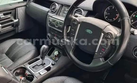 Nunua Ilio tumika Land Rover Discovery Fedha Gari ndani ya Beitbridge nchini Matabeleland Kusini Nunua Ilio tumika Land Rover Discovery Fedha Gari ndani ya Beitbridge nchini Matabeleland Kusini