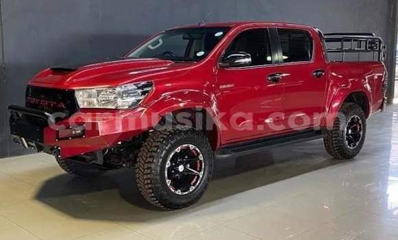 Nunua Ilio tumika Toyota Hilux Nyekundu Gari ndani ya Beitbridge nchini Matabeleland Kusini Nunua Ilio tumika Toyota Hilux Nyekundu Gari ndani ya Beitbridge nchini Matabeleland Kusini