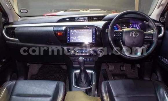 Nunua Ilio tumika Toyota Hilux Nyekundu Gari ndani ya Beitbridge nchini Matabeleland Kusini Nunua Ilio tumika Toyota Hilux Nyekundu Gari ndani ya Beitbridge nchini Matabeleland Kusini