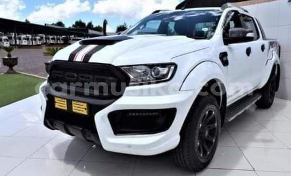 Nunua Ilio tumika Ford Ranger Nyeupe Gari ndani ya Beitbridge nchini Matabeleland Kusini