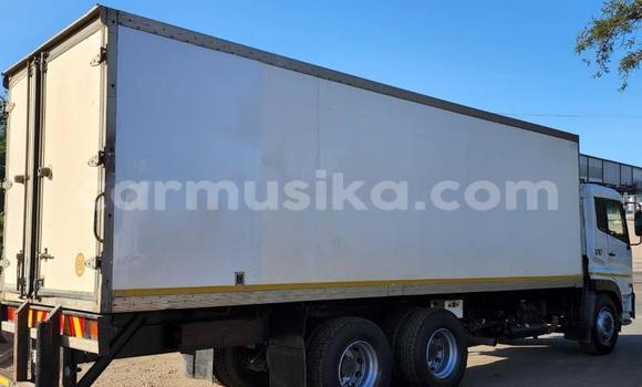 Buy Used Nissan UD White Truck in Beitbridge in Matabeleland South Buy Used Nissan UD White Truck in Beitbridge in Matabeleland South