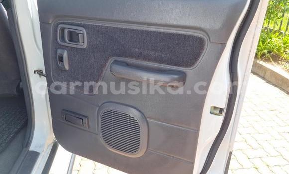 Acheter Occasion Voiture Nissan Hardbody Blanc à Beitbridge, Matabeleland South Acheter Occasion Voiture Nissan Hardbody Blanc à Beitbridge, Matabeleland South