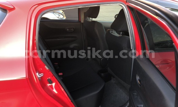 Buy Used Toyota Vitz Red Car in Beitbridge in Matabeleland South Buy Used Toyota Vitz Red Car in Beitbridge in Matabeleland South
