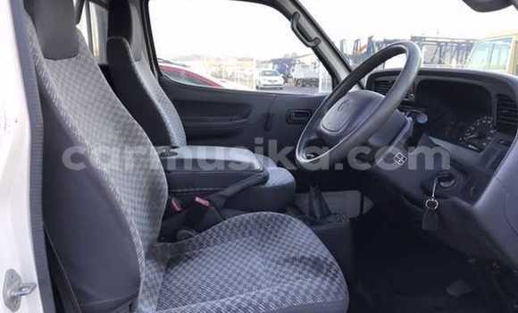 Acheter Occasion Voiture Toyota Hiace Blanc à Beitbridge, Matabeleland South Acheter Occasion Voiture Toyota Hiace Blanc à Beitbridge, Matabeleland South