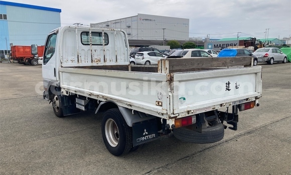 Nunua Ilio tumika Mitsubishi Canter Nyingine Lori ndani ya Beitbridge nchini Matabeleland Kusini Nunua Ilio tumika Mitsubishi Canter Nyingine Lori ndani ya Beitbridge nchini Matabeleland Kusini