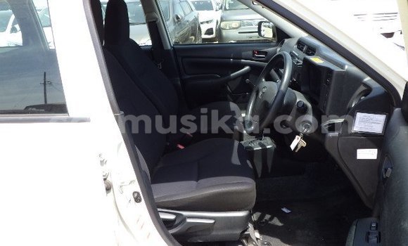 Tenga Tsaru Toyota Probox Chena Mota in Beitbridge in Matabeleland South Tenga Tsaru Toyota Probox Chena Mota in Beitbridge in Matabeleland South