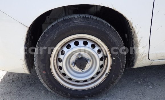 Tenga Tsaru Toyota Probox Chena Mota in Beitbridge in Matabeleland South Tenga Tsaru Toyota Probox Chena Mota in Beitbridge in Matabeleland South